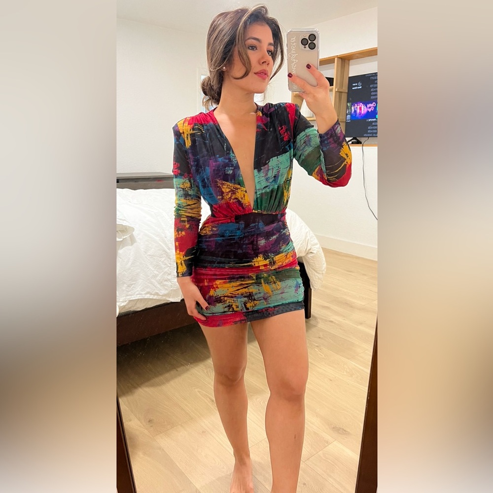 Fun dress with little shoulder pads